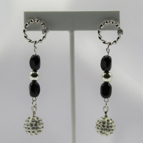 Black and Silver Beaded Jewelry Set - Picture 5 of 5